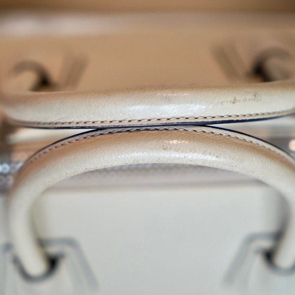 Givenchy Antigona Medium Cream - Picture 14 of 16